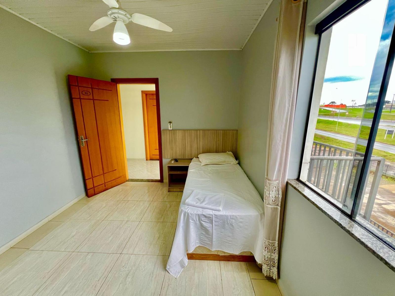 Hotel Guairaca Гуарапуава Экстерьер фото